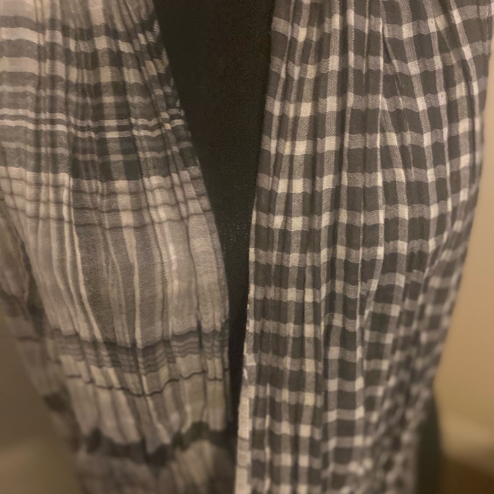 Ladies Scarf - Picture 2 of 2